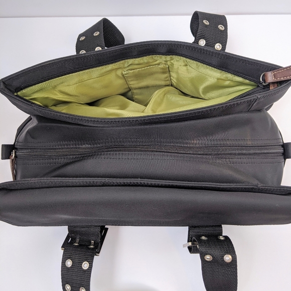 Black Zipper Vinyl Medium Shoulder Bag - Picture 6 of 9